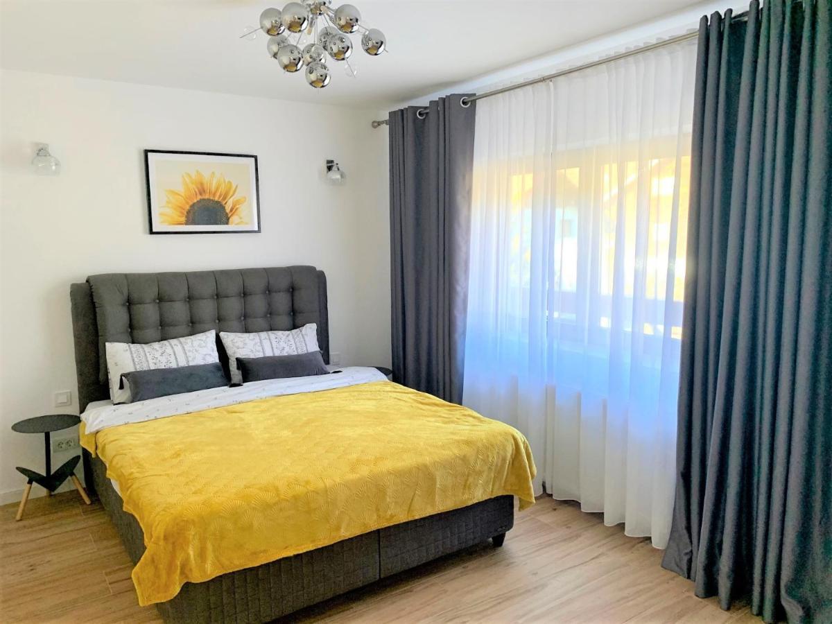 Holiday Home In Сіная Екстер'єр фото
