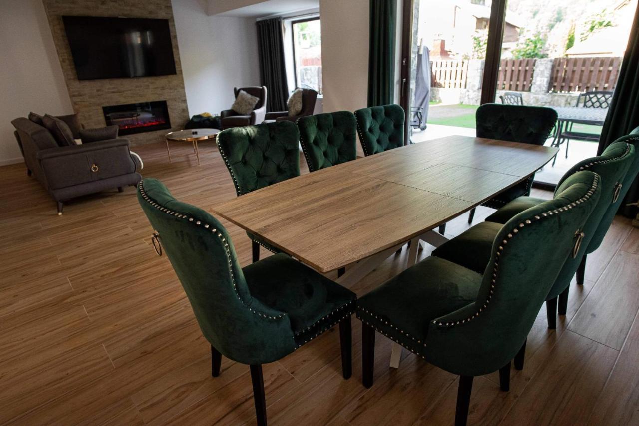 Holiday Home In Сіная Екстер'єр фото