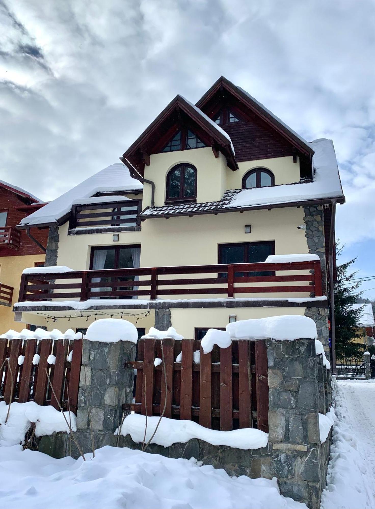 Holiday Home In Сіная Екстер'єр фото